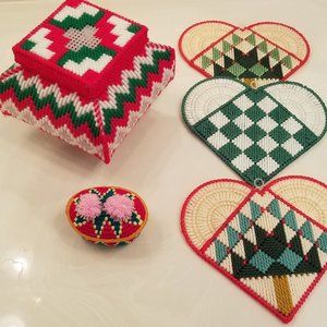 Handmade accessory, jewelry, key and cart holder